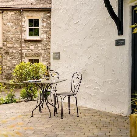 Coronation Cottages, Modernised 200-Year-Old Lake District Cottage Getaway For Two Lindale Exterior photo