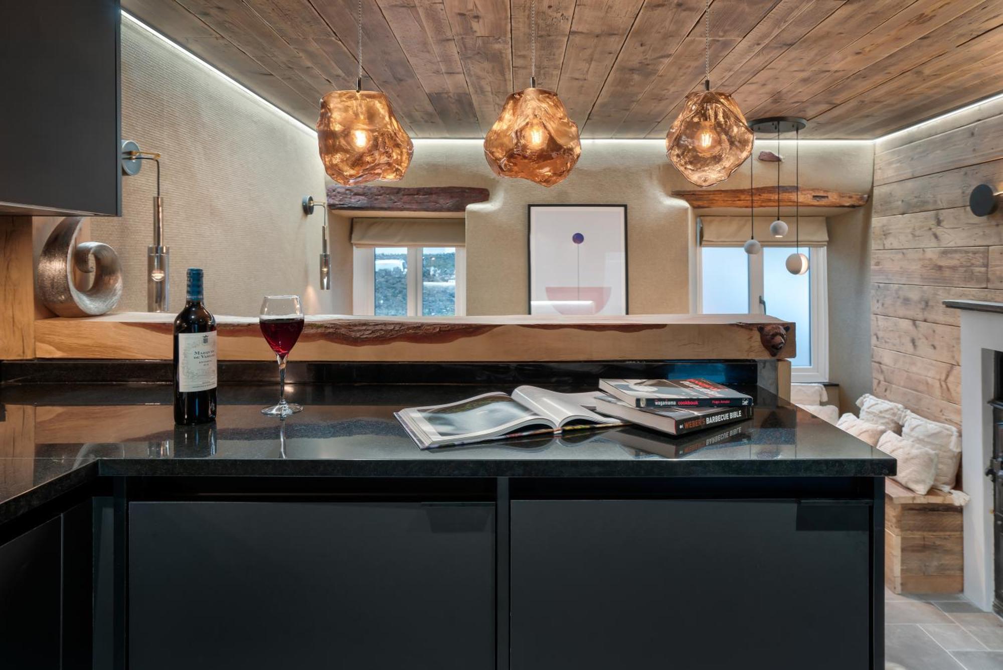 Coronation Cottages, Modernised 200-year-old District Getaway For Two *